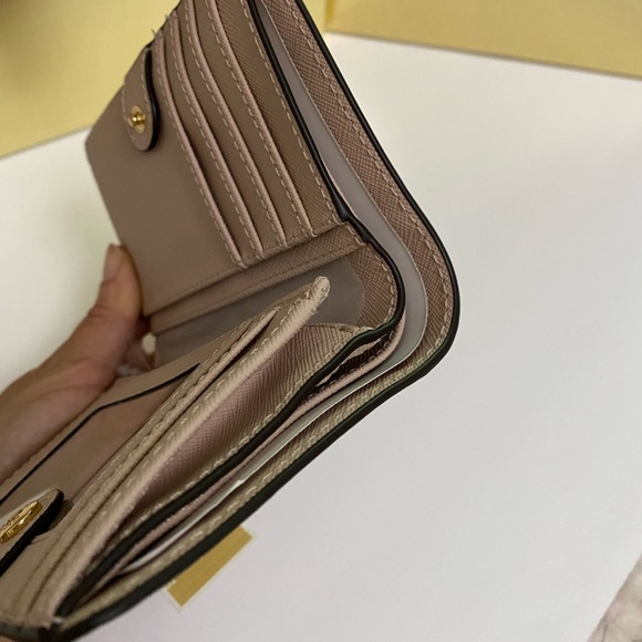 Soft Pink MK Wallet - Picture 3 of 7